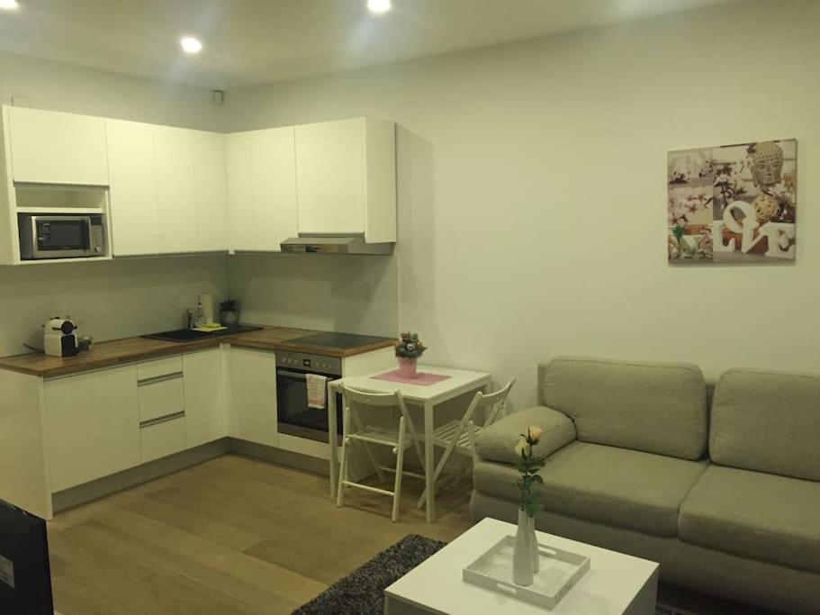 וינה New Apartment - 10 Min Downtown מראה חיצוני תמונה