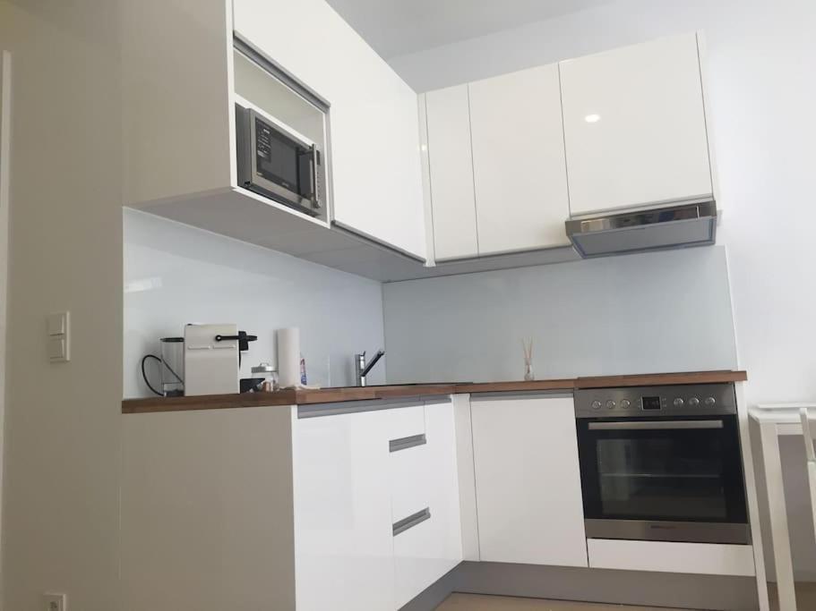 וינה New Apartment - 10 Min Downtown מראה חיצוני תמונה